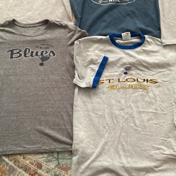5 St. Louis Blues Ladies Medium t-shirt’s - Picture 4 of 5
